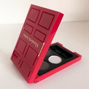 NWOT Elizabeth Arden red door eyeshadow palette special edition